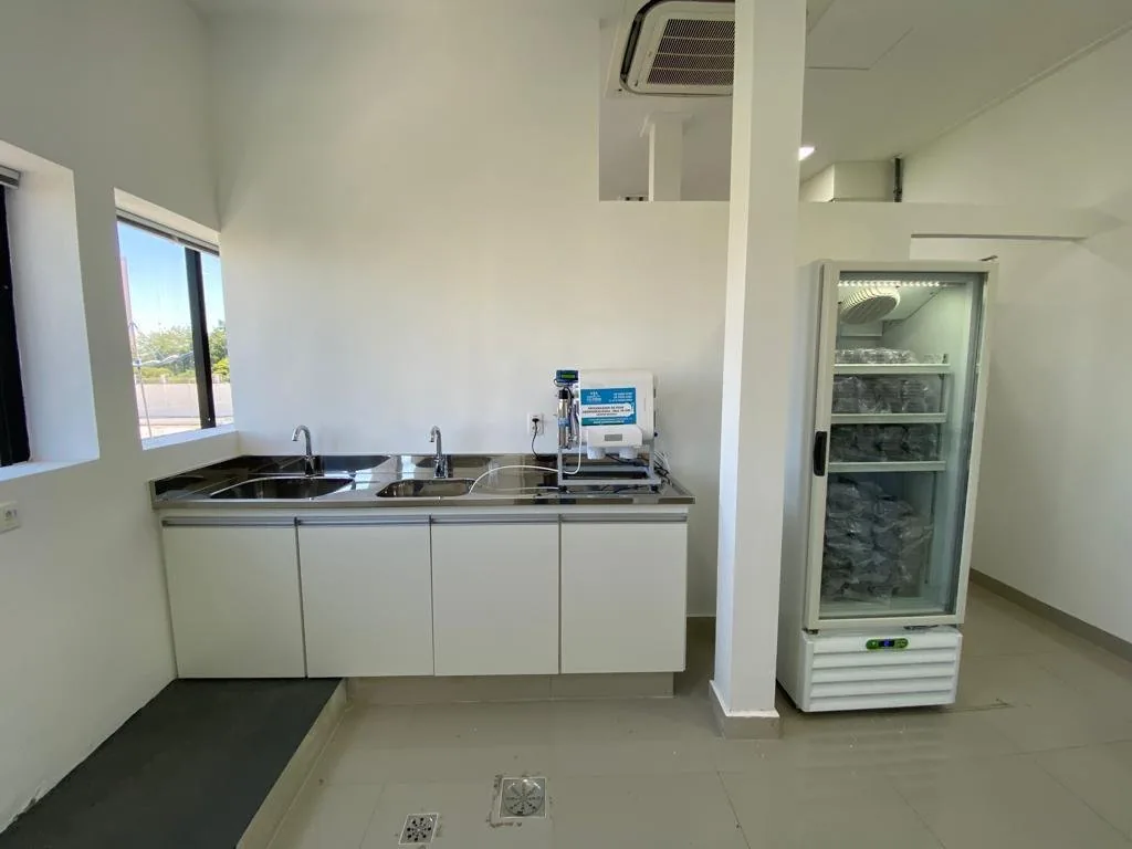 Cozinha planejada com acabamento entregue pela Bosshard